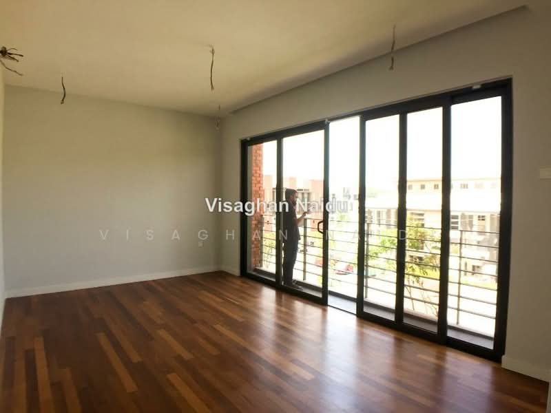 3.5-storey Terraced House for Sale in Bandar Country Homes (Rawang) - Visaghan Naidu - PropertyGuru.com.my