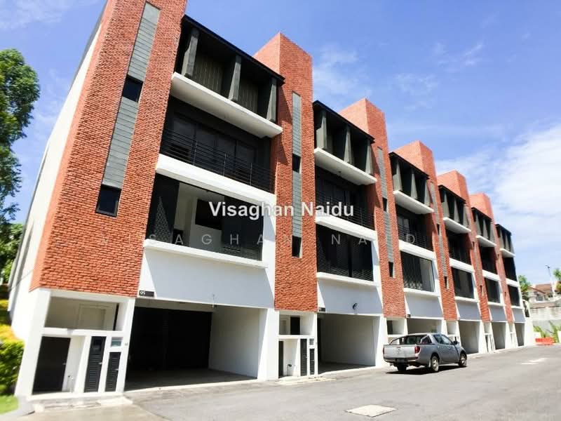 3.5-storey Terraced House for Sale in Bandar Country Homes (Rawang) - Visaghan Naidu - PropertyGuru.com.my