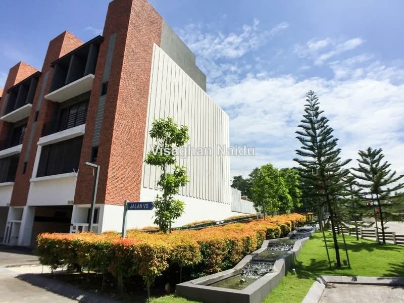 3.5-storey Terraced House for Sale in Bandar Country Homes (Rawang) - Visaghan Naidu - PropertyGuru.com.my