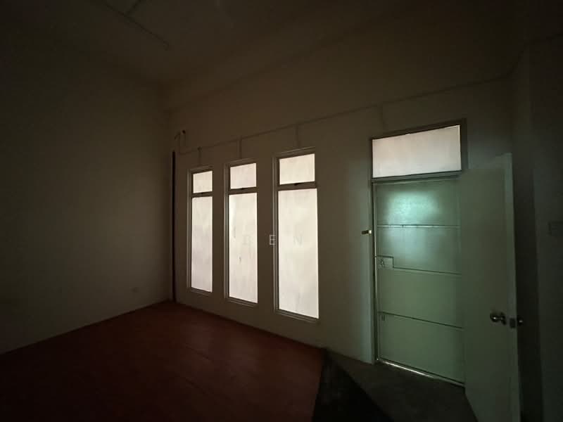 Shop / Office for Rent in Kampung Sungai Kayu Ara (Petaling Jaya) - Ben Lor - PropertyGuru.com.my