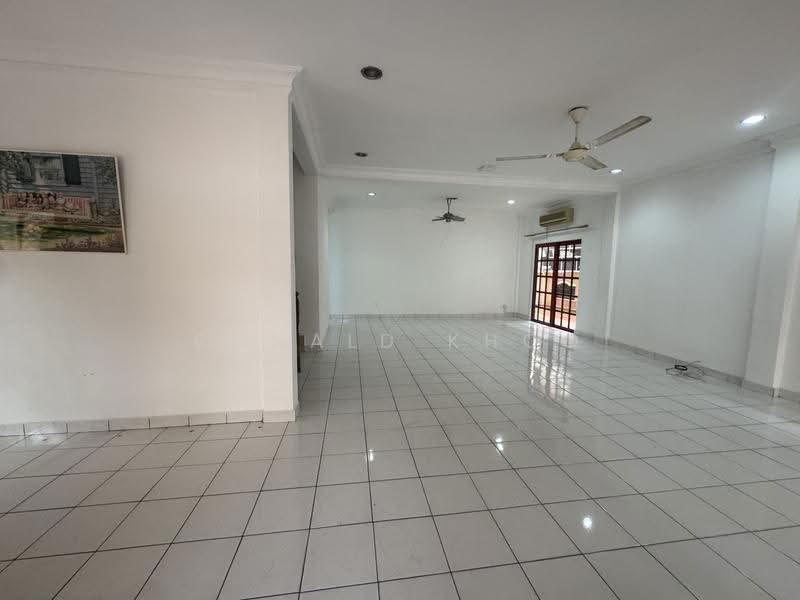 Semi-Detached House for Sale in Bandar Sunway (Sunway) - Ronald Khoo - Living Room - PropertyGuru.com.my