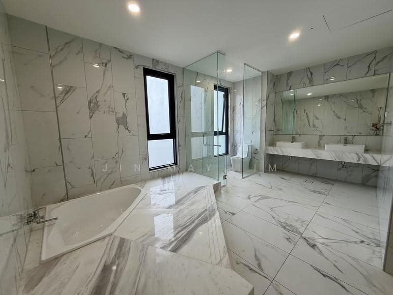 Rumah Banglo untuk Dijual di Bukit Tunku (Kenny Hills) (Kuala Lumpur) - Jin May Lim - Bathroom - PropertyGuru.com.my