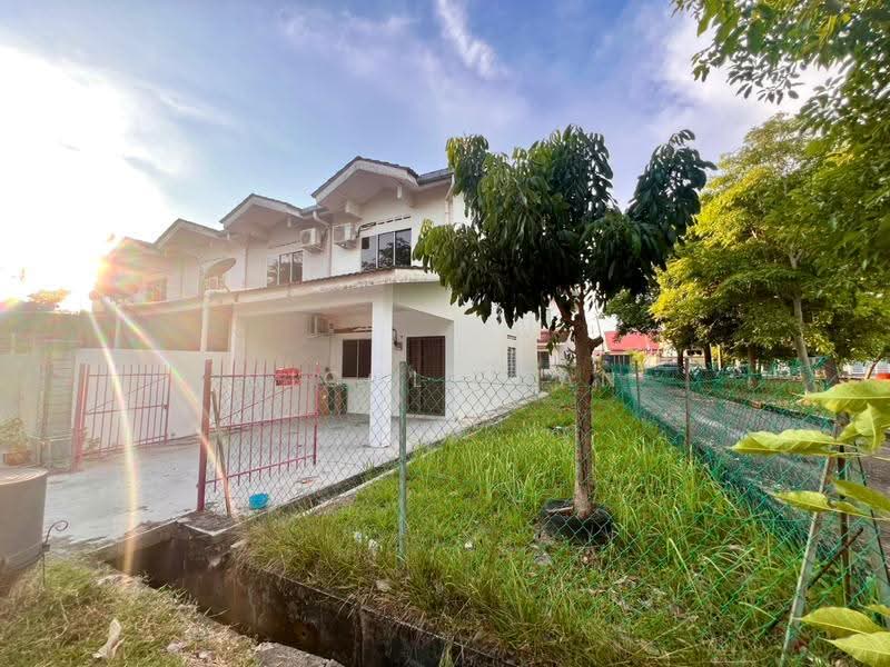 Rumah Teres 2-Tingkat untuk Disewa di Jalan Salleh (Muar) - Micole Tan - PropertyGuru.com.my