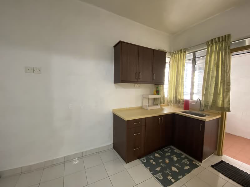 Service Residence for Rent at Rhythm Avenue USJ19, Subang Jaya - Evelyn Tan - PropertyGuru.com.my
