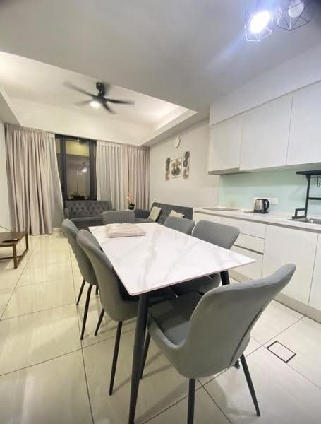 Kediaman Servis untuk Disewa di The Sentral Suites - Joe Vivek - Living Room - PropertyGuru.com.my