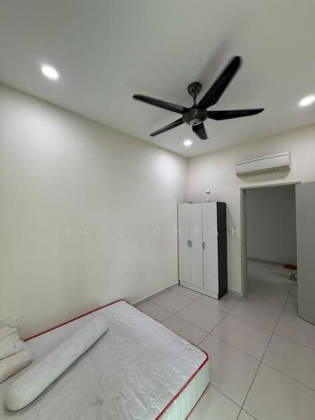 Condominium for Rent at Straits Garden Condominium - Eric Cheah - Bedroom - PropertyGuru.com.my