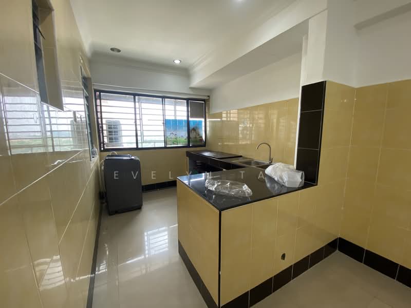 Rumah Teres untuk Disewa di Usj (Subang Jaya) - Evelyn Tan - Kitchen - PropertyGuru.com.my