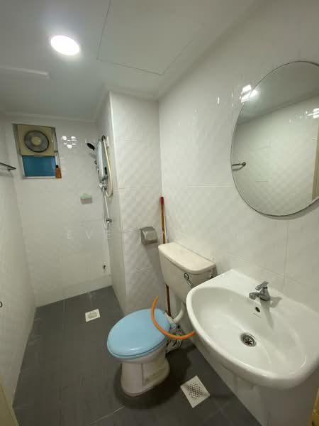 Rumah Teres untuk Disewa di Usj (Subang Jaya) - Evelyn Tan - Bathroom - PropertyGuru.com.my