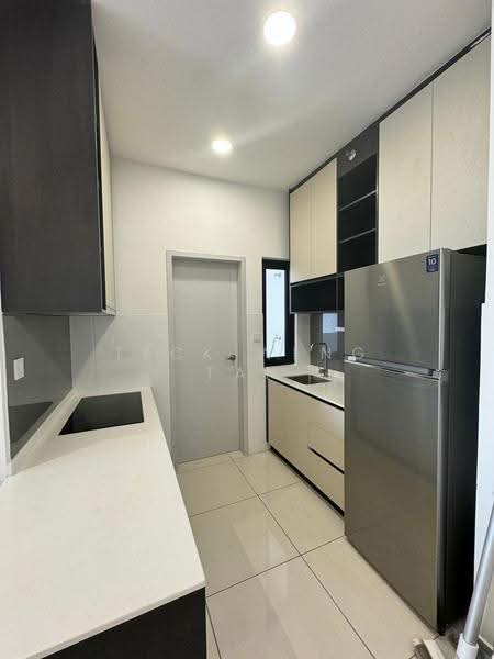 Service Residence for Rent at The Amber Residence @ TwentyFive.7 - Teck Weng Tan - Kitchen - PropertyGuru.com.my