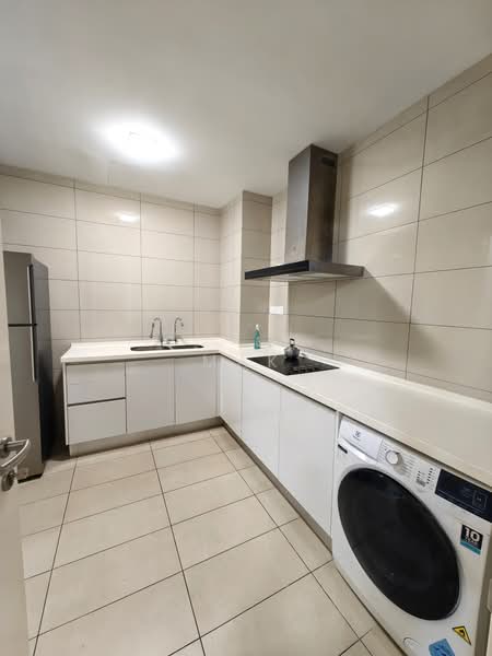 Servis Apartment untuk Dijual di The Park Sky Residence - Mak Oliver - Kitchen - PropertyGuru.com.my