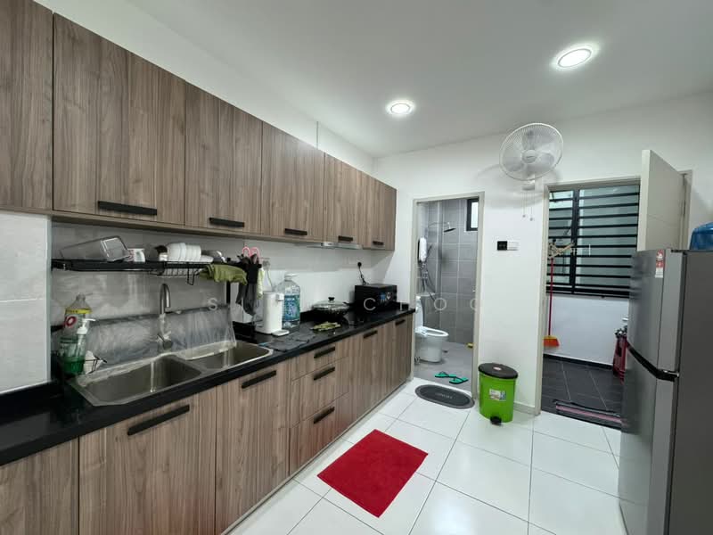 Kondominium untuk Dijual di Grand Residence @ Merak Mas - Mary Low - Kitchen - PropertyGuru.com.my
