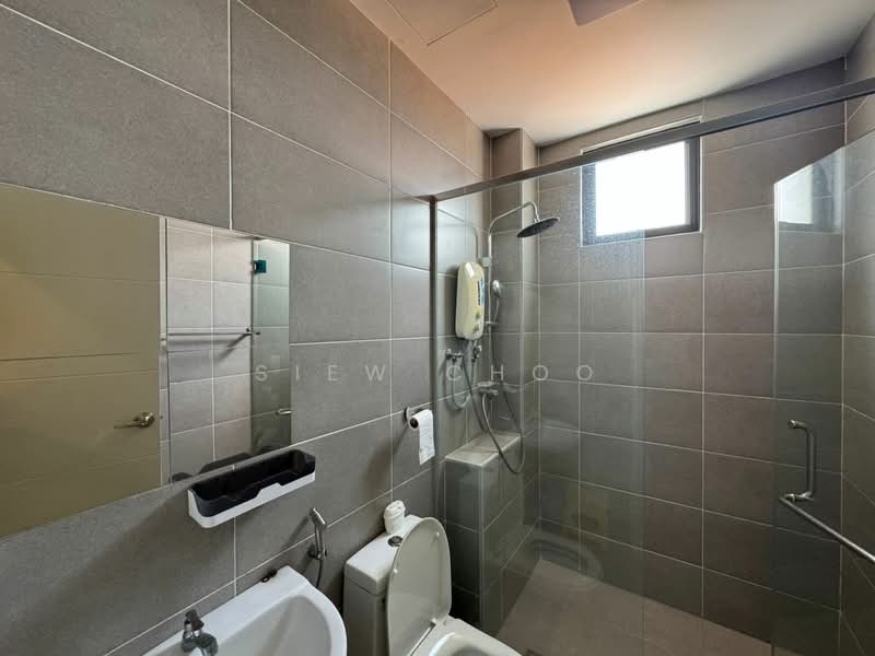 Kondominium untuk Dijual di Grand Residence @ Merak Mas - Mary Low - Bathroom - PropertyGuru.com.my