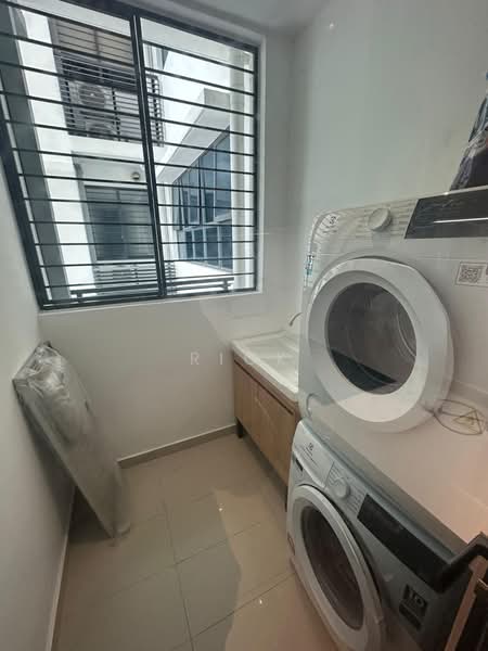 Kondominium untuk Disewa di Queens Residences Q1 @ Queens Waterfront - Rick Goh - Interior - PropertyGuru.com.my