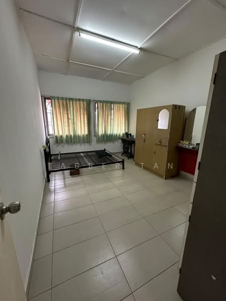 Rumah Teres 2-Tingkat untuk Dijual di Taman Cheras Awana (Cheras) - Tabber Tan - Bedroom - PropertyGuru.com.my
