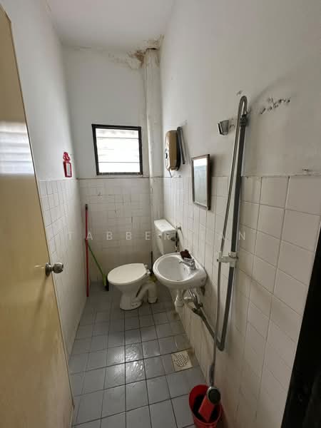 Rumah Teres 2-Tingkat untuk Dijual di Taman Cheras Awana (Cheras) - Tabber Tan - Bathroom - PropertyGuru.com.my