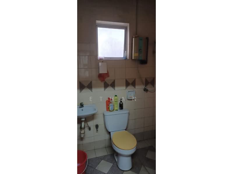 Apartment for Sale at Pangsapuri Salvia - Ethan Swe - Bathroom - PropertyGuru.com.my
