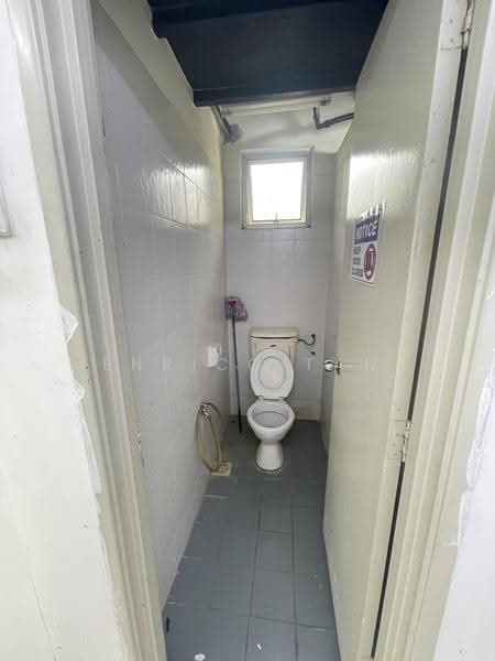 Shop for Rent in Taman Danau Kota (Setapak) - Enrico Tan - Bathroom - PropertyGuru.com.my