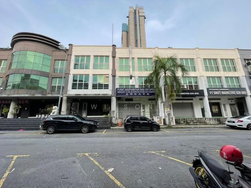 Shop for Sale in Bandar Puteri Puchong (Puchong) - Wilson Yap - Exterior - PropertyGuru.com.my