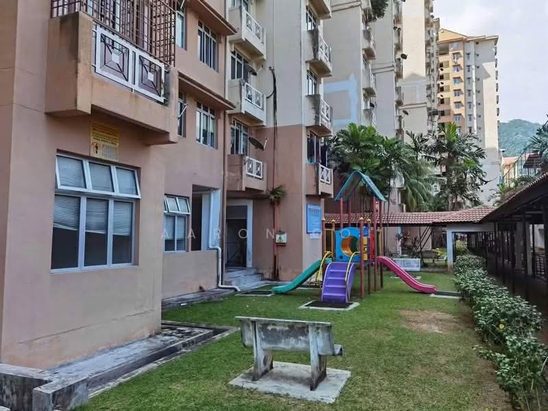 Kondominium untuk Dijual di Azuria Condominium - Aaron Ooi - Exterior - PropertyGuru.com.my