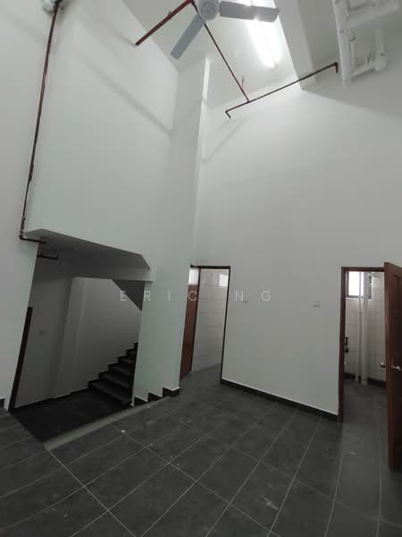 Detached Factory for Sale in Kawasan Perindustrian Balakong (Balakong) - Eric Ng - Entrance - PropertyGuru.com.my