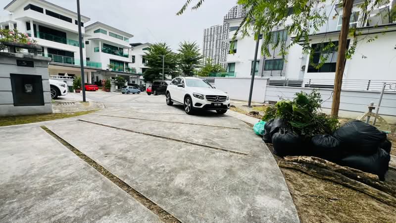 Semi-Detached House for Sale in Taman Danau Desa (Taman Desa) - Cannice You - PropertyGuru.com.my