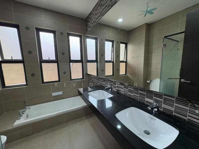 2.5-storey Terraced House for Sale in Taman Taynton View (Cheras) - Kevin Chen - Bathroom - PropertyGuru.com.my