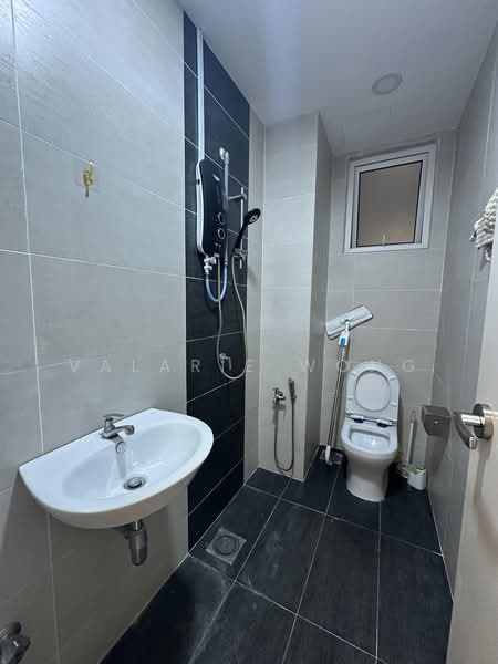 Service Residence for Rent at Pinnacle Sri Petaling - Valarie Wong - Bathroom - PropertyGuru.com.my