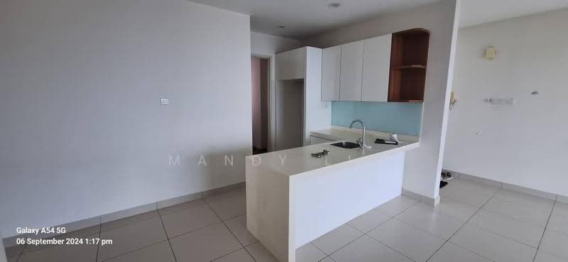 Kondominium untuk Dijual di Cristal Serin Residence - Mandy Lim - Kitchen - PropertyGuru.com.my