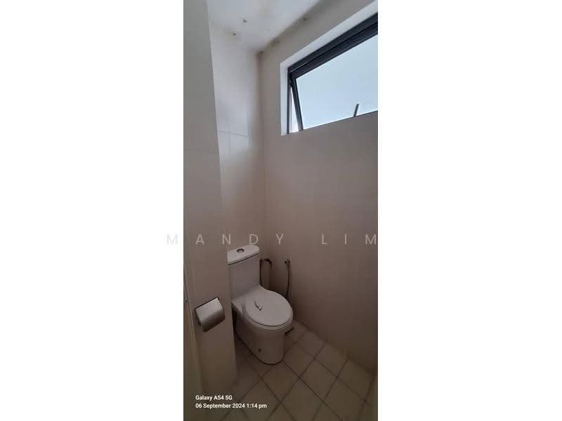 Kondominium untuk Dijual di Cristal Serin Residence - Mandy Lim - Bathroom - PropertyGuru.com.my