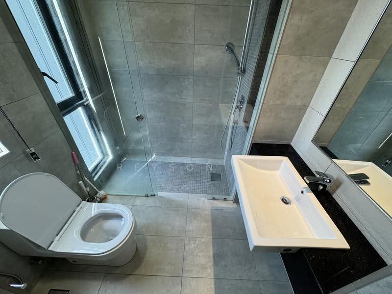 Kediaman Servis untuk Disewa di The Sentral Suites - Greyson Yap - Bathroom - PropertyGuru.com.my