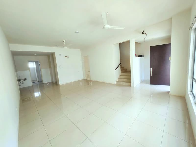 Rumah Teres 3-Tingkat untuk Dijual di Tropicana Heights (Kajang) - Vivian Liong - Living Room - PropertyGuru.com.my