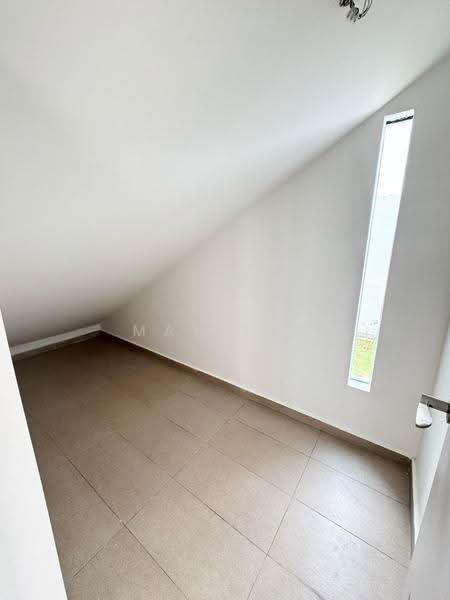 Bungalow House for Sale in Kluang Taman Parkland - New Bungalow Area (Kluang) - May Tan - PropertyGuru.com.my