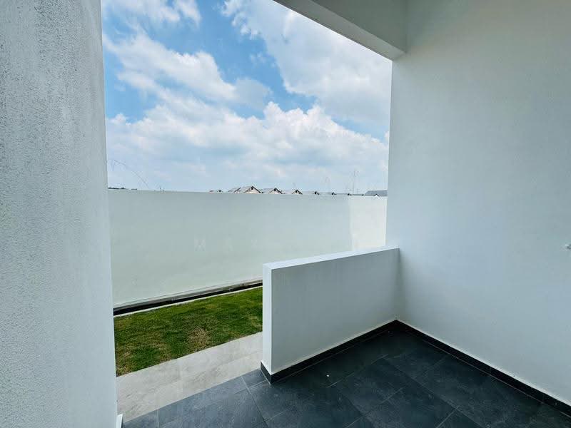 Bungalow House for Sale in Kluang Taman Parkland - New Bungalow Area (Kluang) - May Tan - PropertyGuru.com.my