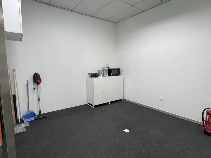 Pejabat untuk Disewa di Bandar Puteri Puchong (Puchong) - Zach Seng - Interior - PropertyGuru.com.my
