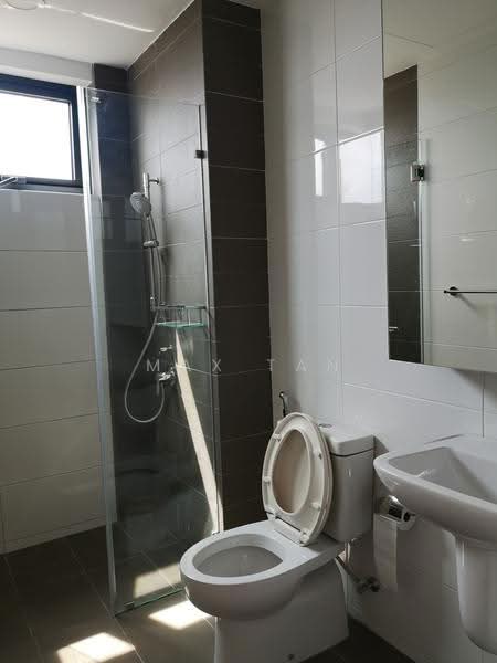 Kediaman Servis untuk Dijual di Tropicana Avenue - Max Tan - Bathroom - PropertyGuru.com.my