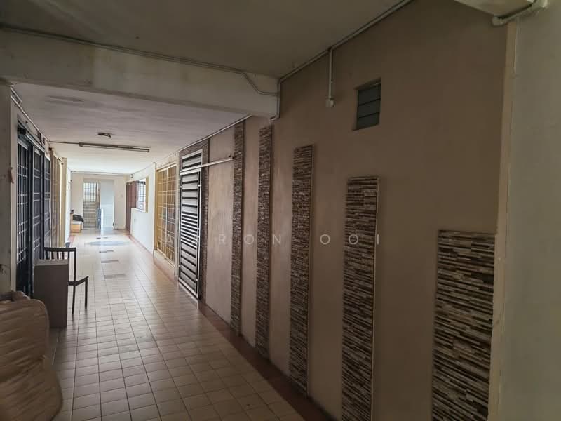 Condominium for Sale at Serina Bay - Aaron Ooi - Corridor - PropertyGuru.com.my
