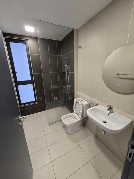 Kondominium untuk Disewa di One Cochrane Residence - Kevin Chuah - Bathroom - PropertyGuru.com.my