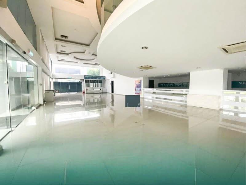 Warehouse for Sale in Glenmarie (Selangor) - Jen Lau - Lobby - PropertyGuru.com.my