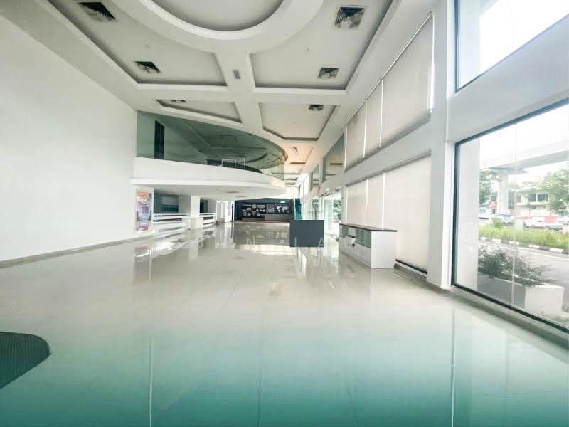 Warehouse for Sale in Glenmarie (Selangor) - Jen Lau - Lobby - PropertyGuru.com.my