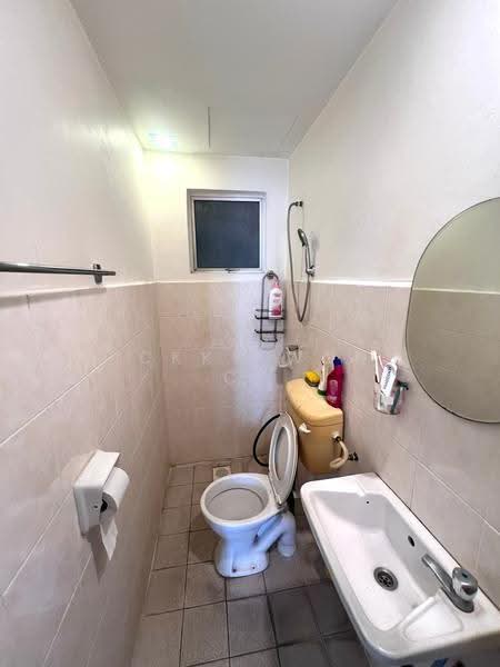 Pangsapuri untuk Dijual di Pandan Court - Vickky Wong CF - PropertyGuru.com.my