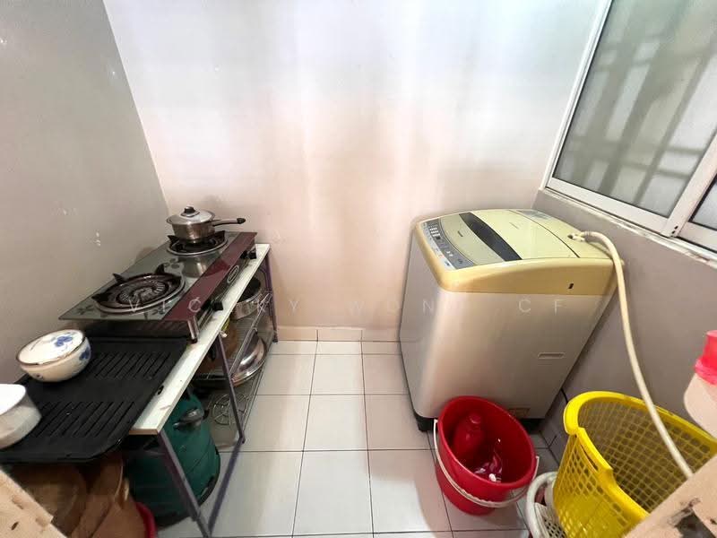 Pangsapuri untuk Dijual di Pandan Court - Vickky Wong CF - PropertyGuru.com.my