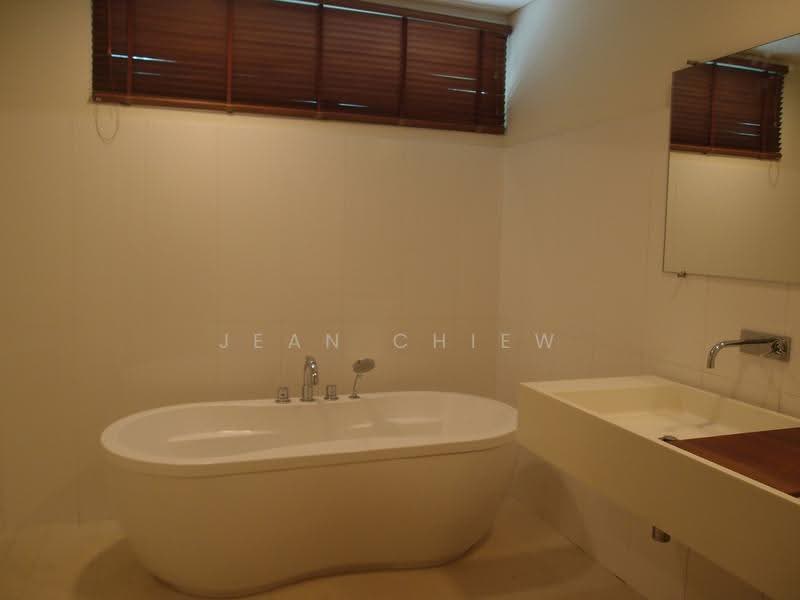 Condominium for Sale at Iringan Hijau - Jean Chiew - Bathroom - PropertyGuru.com.my