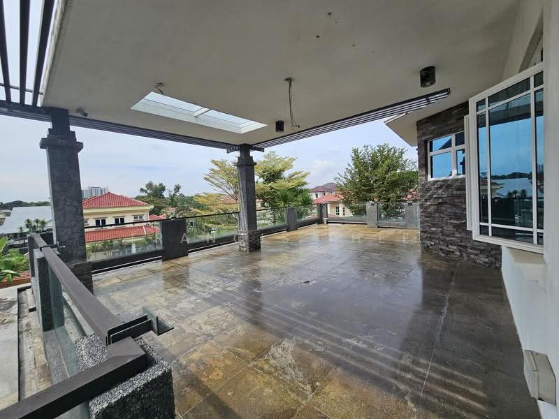 Bungalow House for Sale in Kajang (Selangor) - Francis Thee - Balcony - PropertyGuru.com.my