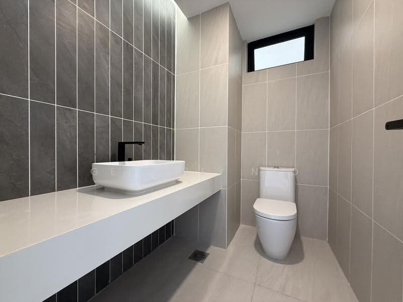 Kondominium untuk Dijual di Milano Eight - Geoffrey Ngo - Bathroom - PropertyGuru.com.my
