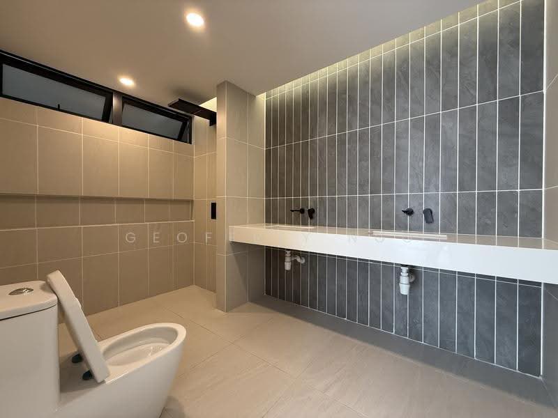 Kondominium untuk Dijual di Milano Eight - Geoffrey Ngo - Bathroom - PropertyGuru.com.my