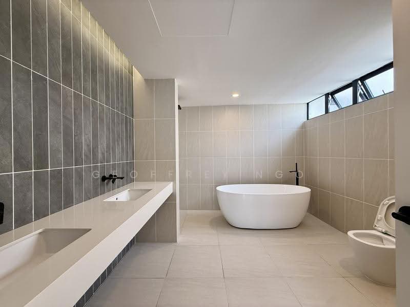 Kondominium untuk Dijual di Milano Eight - Geoffrey Ngo - Bathroom - PropertyGuru.com.my