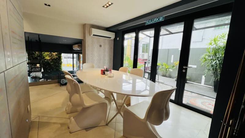Commercial Bungalow for Sale in Bangsar (Kuala Lumpur) - Cannice You - Dining Room - PropertyGuru.com.my