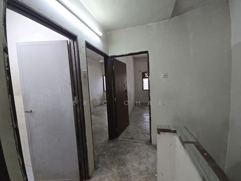 Rumah Bandar untuk Dijual di Taman Klang Utama (Kapar) - Eric Chai - PropertyGuru.com.my