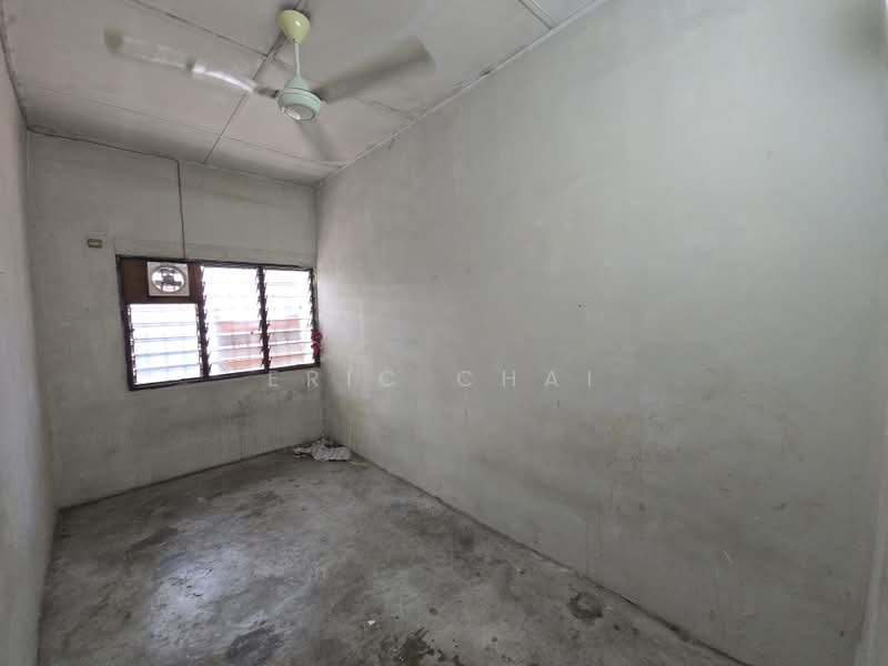 Rumah Bandar untuk Dijual di Taman Klang Utama (Kapar) - Eric Chai - PropertyGuru.com.my
