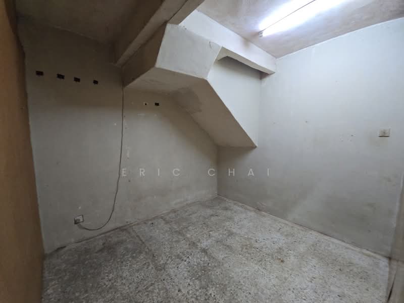 Rumah Bandar untuk Dijual di Taman Klang Utama (Kapar) - Eric Chai - PropertyGuru.com.my